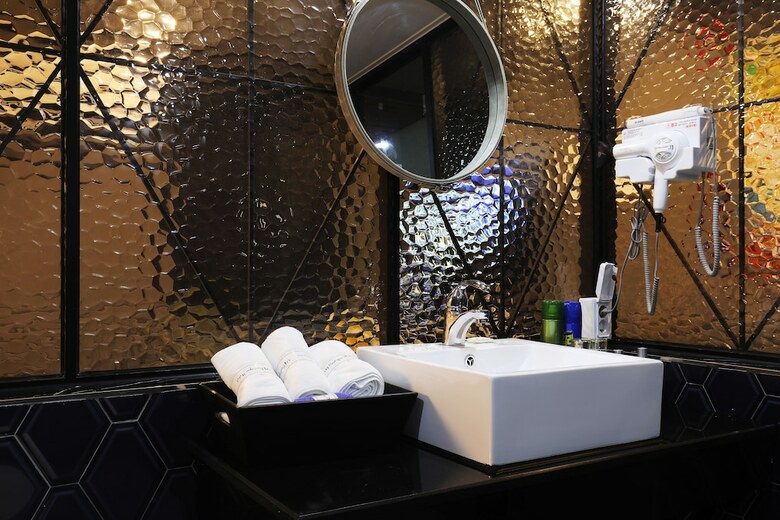 Sm Boutique Hotel