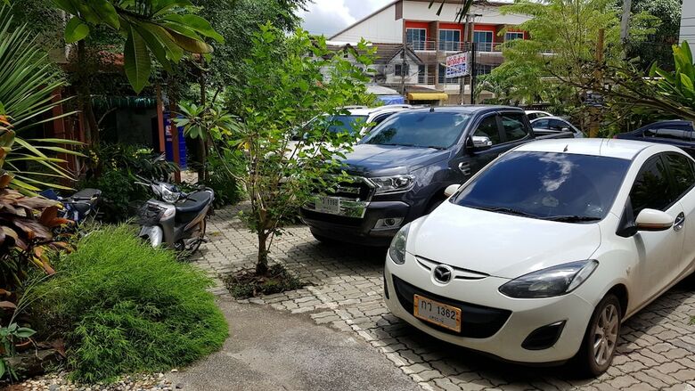 Hotel Pakdee House