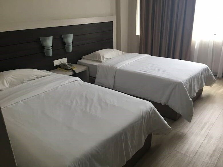 Somerset Hotel