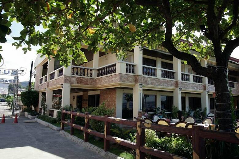 Suzuki Beach Hotel