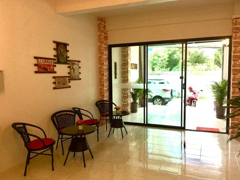 Hotel Breezy House Jomtien