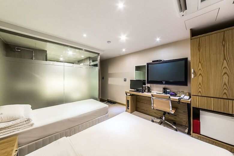 Line Hotel Suwon