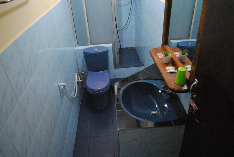 Hotel Comfort Inn & Hostel