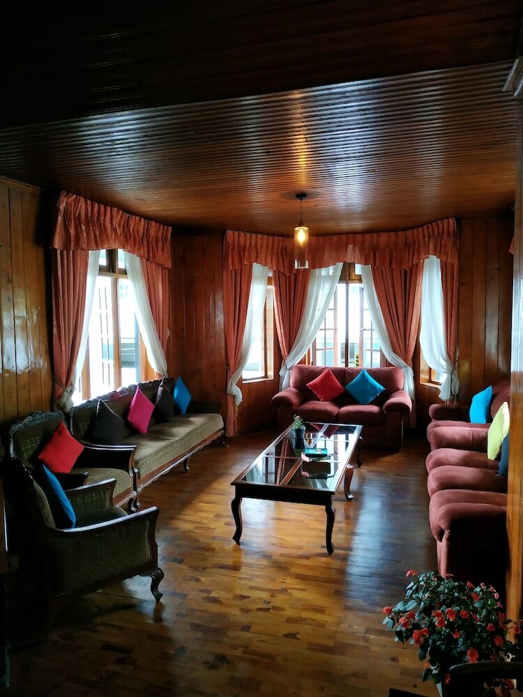 Hotel Comfort Inn & Hostel