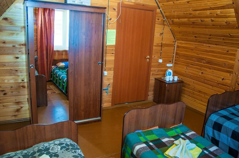 Hotel Holiday Village Bayar