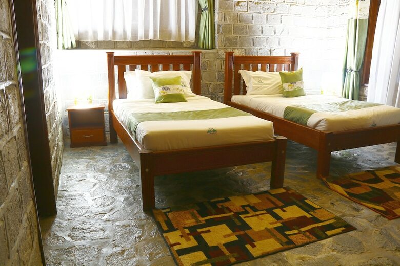 Hotel Kyangabi Crater Resort