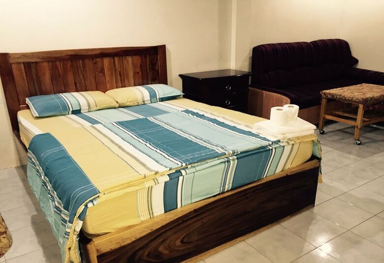 Hotel Lert Prasert House