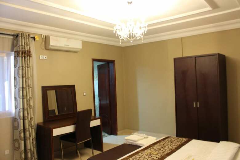 Mbayaville Hotel