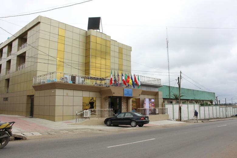 Mbayaville Hotel