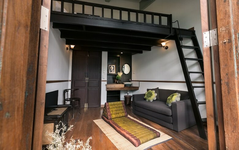 Hotel 103 - Bed And Brews