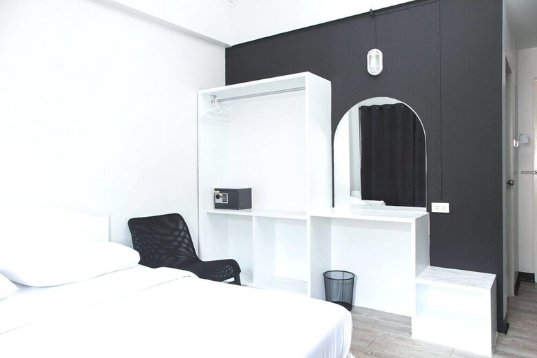 Crystal Hotel Huahin