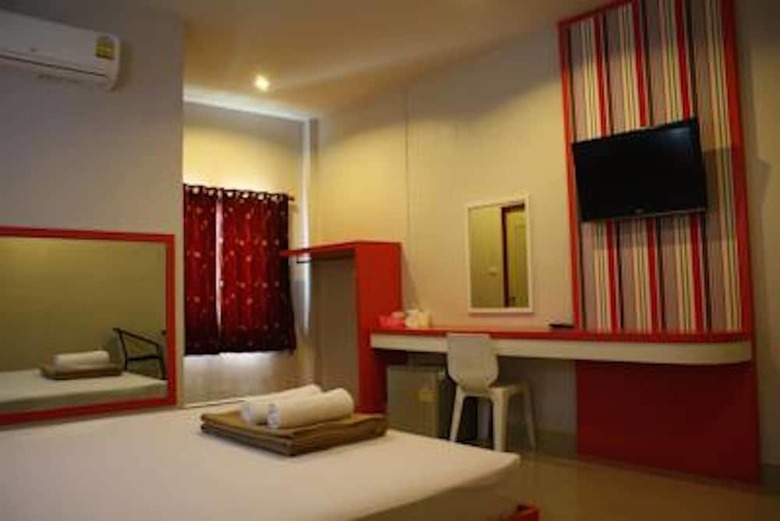 Sabai Ez Hotel