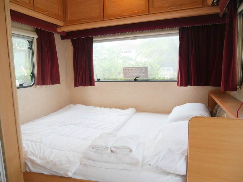 Hotel Samui Caravans Beach Camp