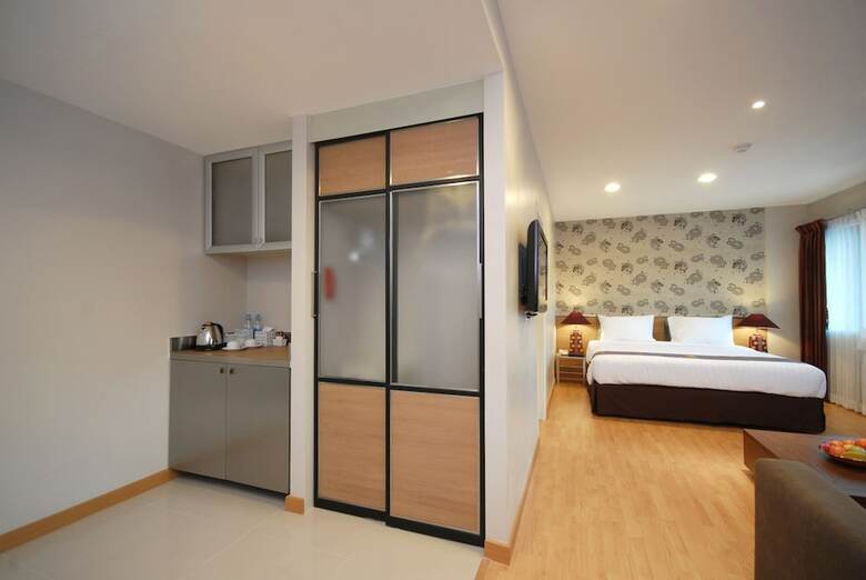 Hotel Bangkok Loft Inn