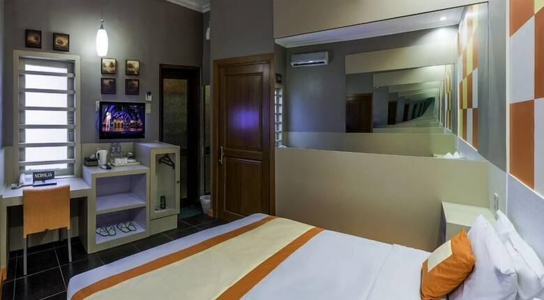 Hotel Dhanesvara Holistic Unique Homestay