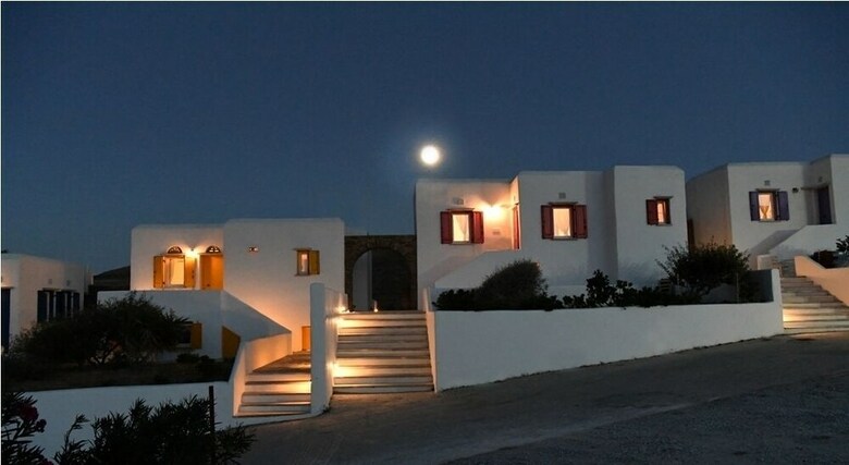 Apartamentos Glafki Studios & Suites