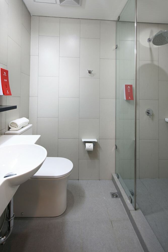 Hotel Red Planet Aurora Boulevard