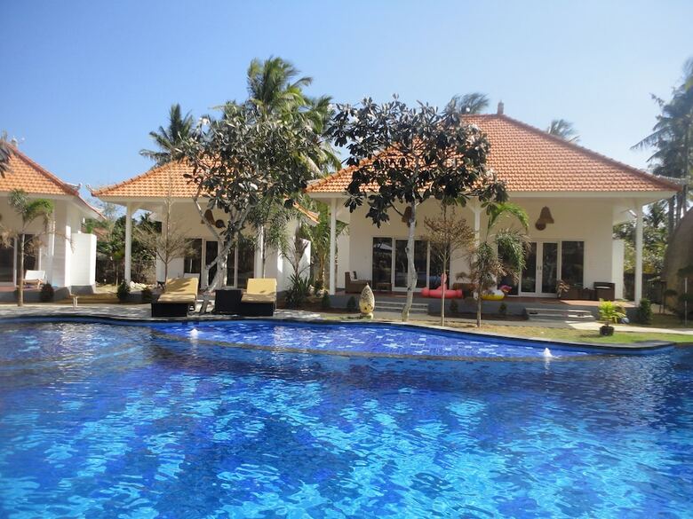Apartamento Sanghyang Bay Villas