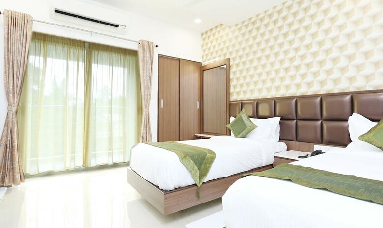 Hotel Treebo Trend Pechis Castle