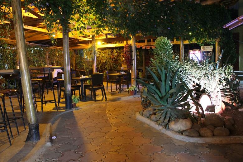 Troos Hotel