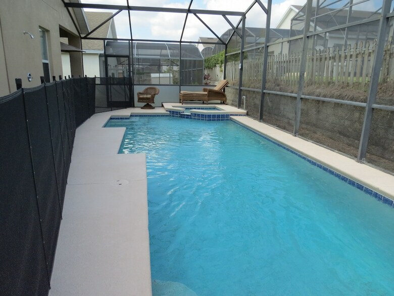 Davenport Area Pool Homes By Svv