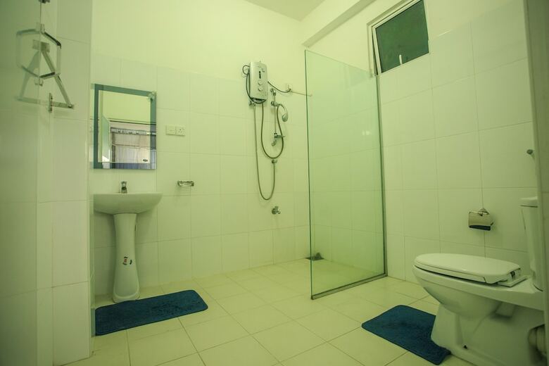 Hotel Tharanga Surfing Villa