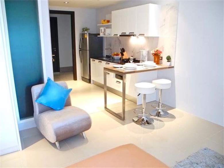 Apartamentos Emerald Patong New Studio With Balcony