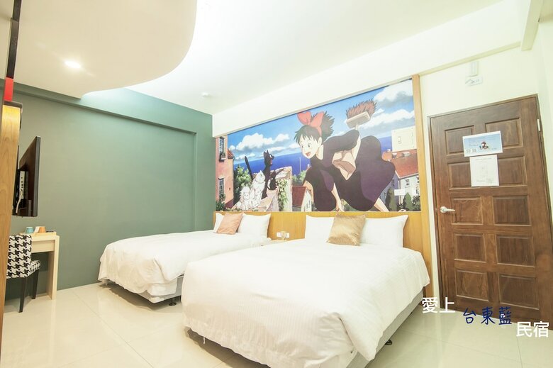 Tt Blue B&B