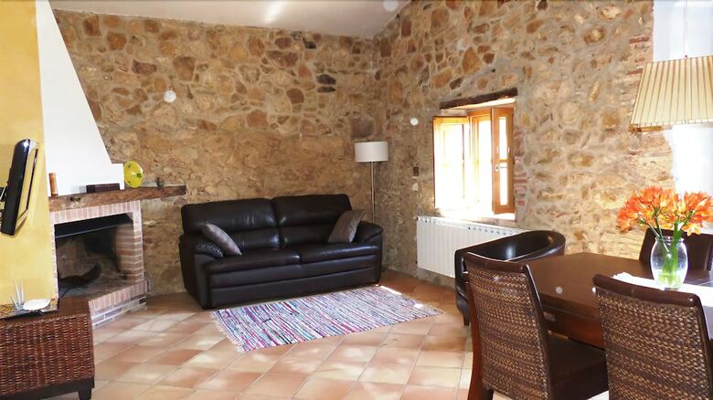 Agroturismo Masia Can Oller By Checkin