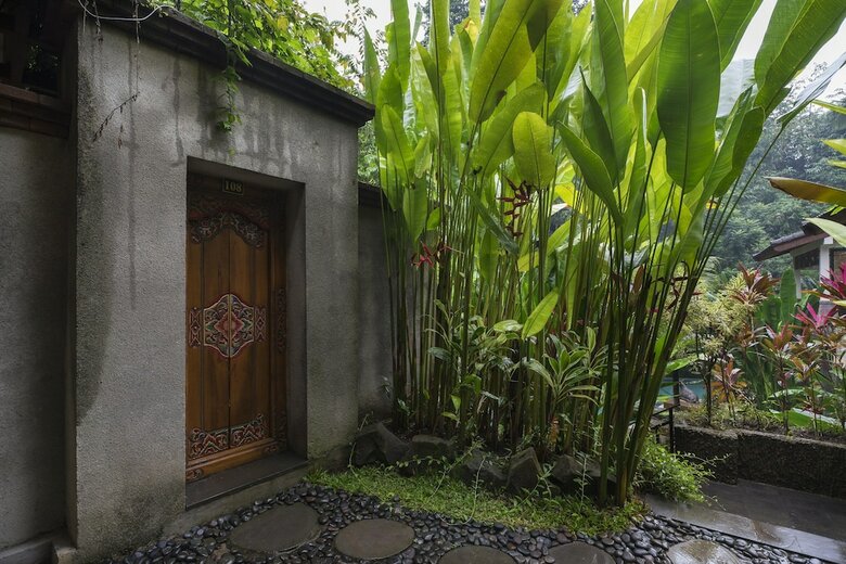 Hotel Desak Putu Putera Cottages