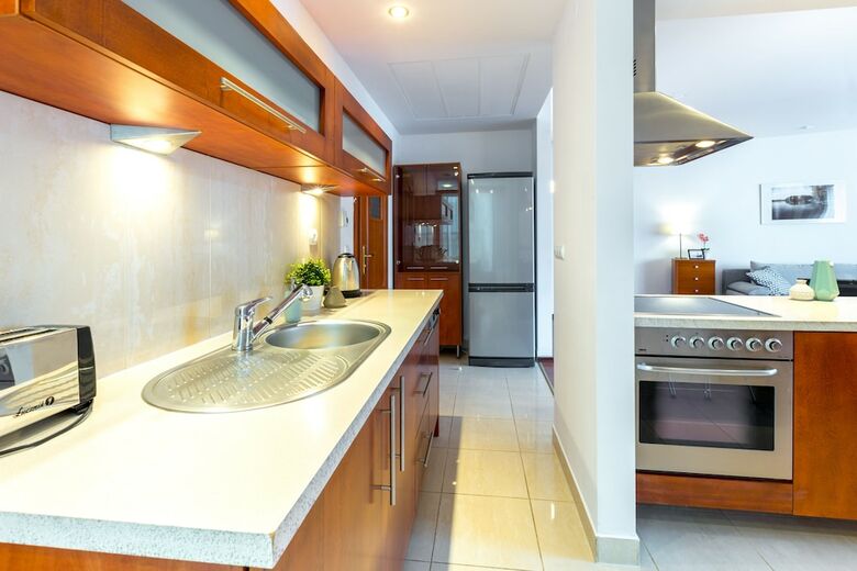 Friendhouse Apartments - Aparthotel