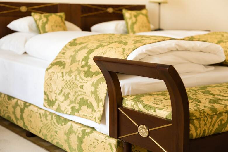 K�rolyi Kast�ly Hotel & Restaurant