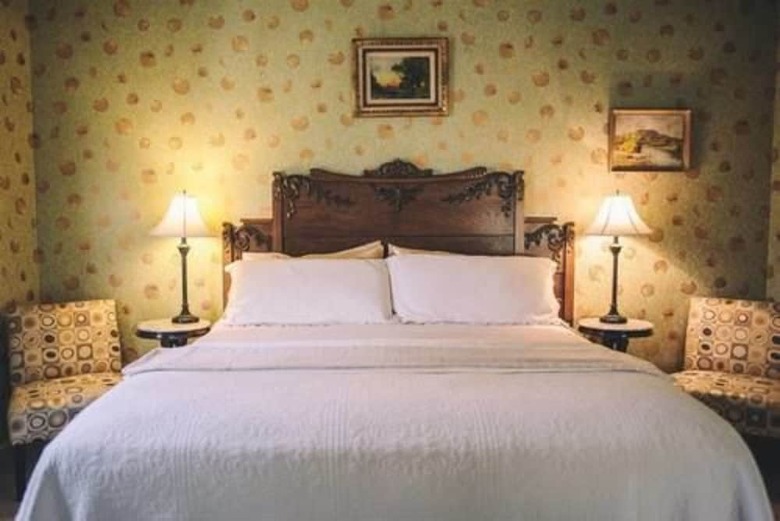 Bed & Breakfast Camellia Inn