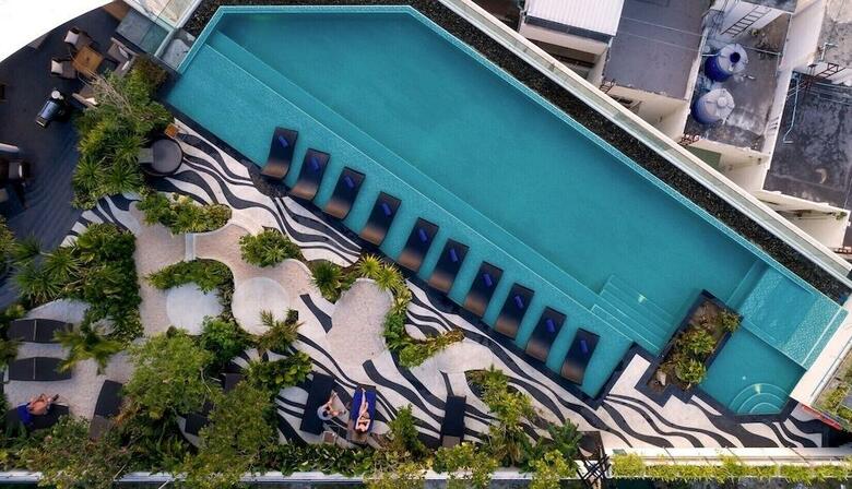 Oakwood Hotel Journeyhub Phuket