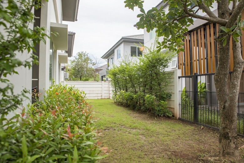 Maximum Land & House Free Wifi Home