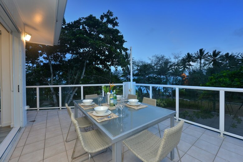 Apartamentos On The Beach 321