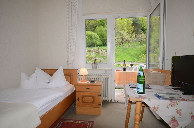 Hostal Pension Burk