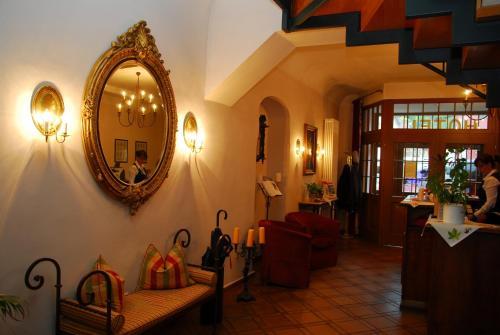 Hotel Adler & Eiscafe Aquila