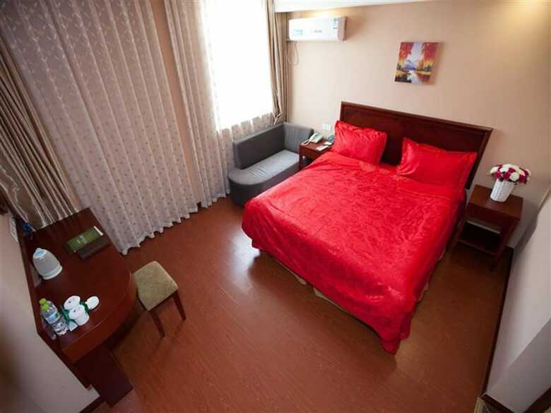 Greentree Inn Zhenjiang Nanmenwai Street Shell Hotel