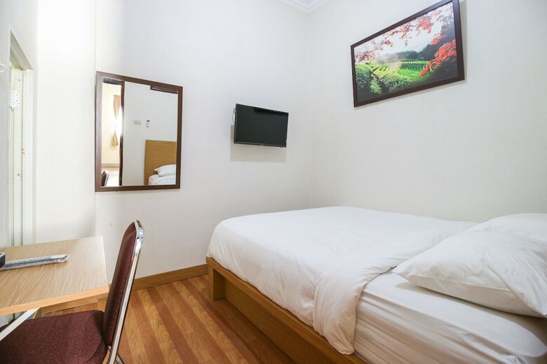 Hotel Penginapan Dempo