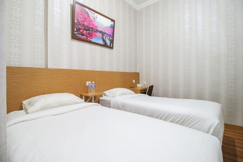 Hotel Penginapan Dempo