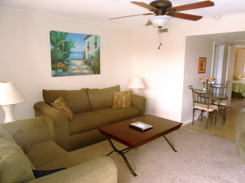 Apartamento Hideaway Waterfront Resort & Hotel
