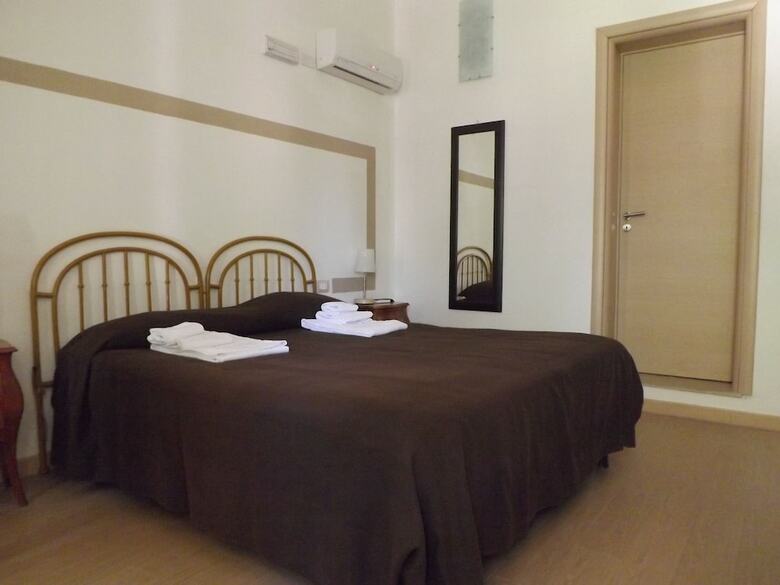 Neeton Noto Bed & Breakfast