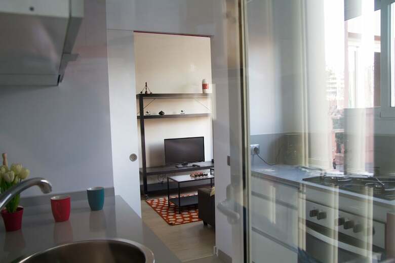 Bbarcelona Modern Eixample Apartment