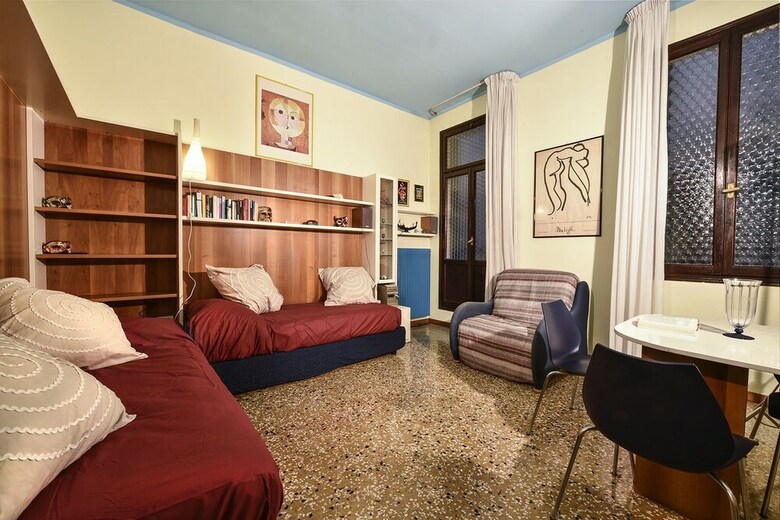 Rialto Apartments