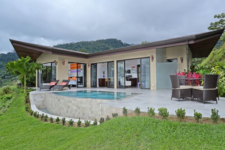Hotel Golden Pineapple Villas