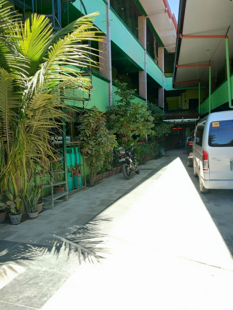 Aosmec Square Hotel
