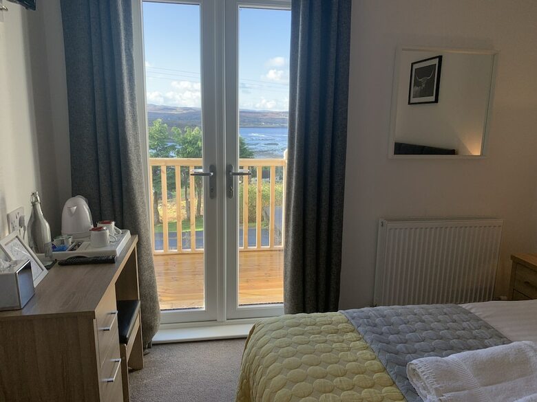 Hotel Loch Eyre House