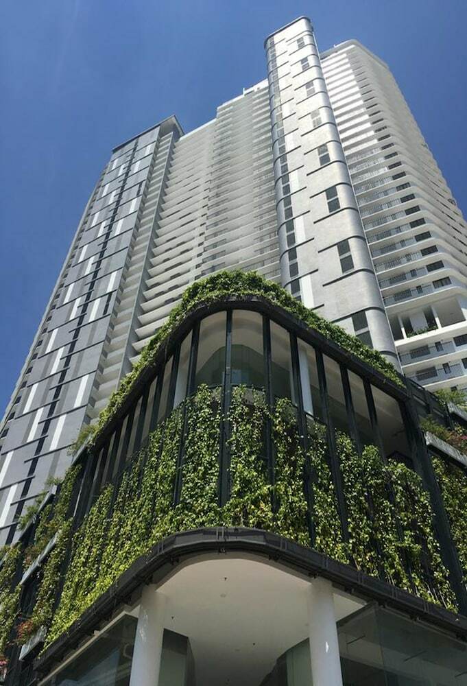 Apartamentos The Landmark By Katana