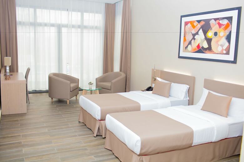 Fly Hotel